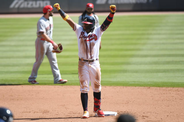 Andruw Jones used the longball - Atlanta Braves Highlights