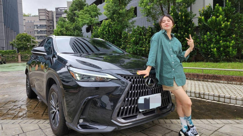 【明星聊愛車】黃小柔的LEXUS NX200是老公選的！安全、省油、大空間，所有日常需求一次滿足！