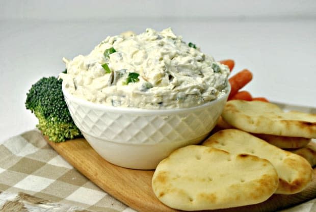 <p><a href="https://pamsdailydish.com/simple-jalapeno-artichoke-dip/" rel="nofollow noopener" target="_blank" data-ylk="slk:Pam's Daily Dish;elm:context_link;itc:0;sec:content-canvas" class="link ">Pam's Daily Dish</a></p>