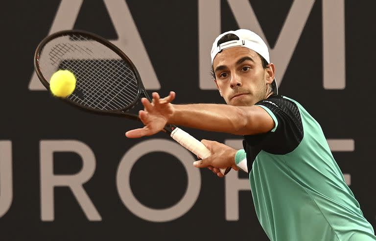 Francisco Cerúndolo, el argentino de mejor presente, hará su estreno ante el británico Andy Murray, ex N° 1