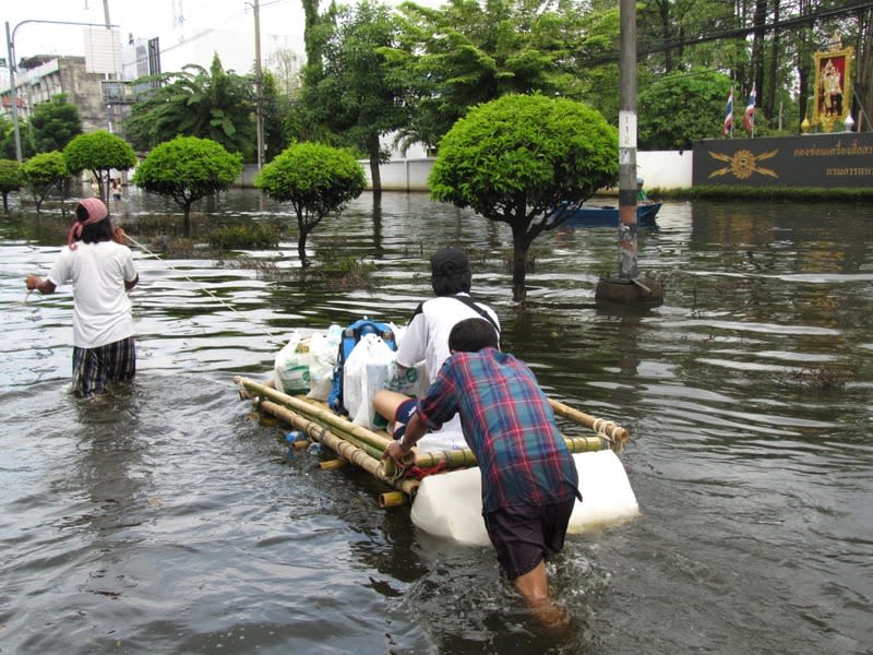市區大淹水讓居民的生命與財產都受到威脅。(Photo by EU Civil Protec-tion and Humanitarian Aid on Flickr used under Creative Commons license) 