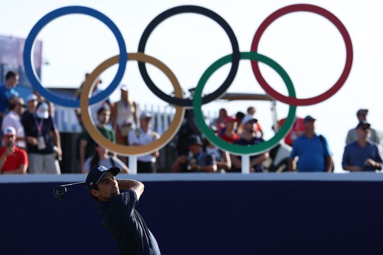 El chileno Joaquín Niemann, en acción en Le Golf National, en las afueras de París