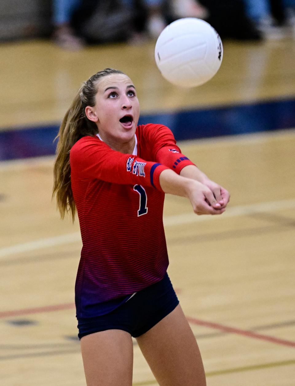 Tulare Western's Avery Starr defends against El Diamante in a non-league high school volleyball match on Tuesday, September 13, 2022. 