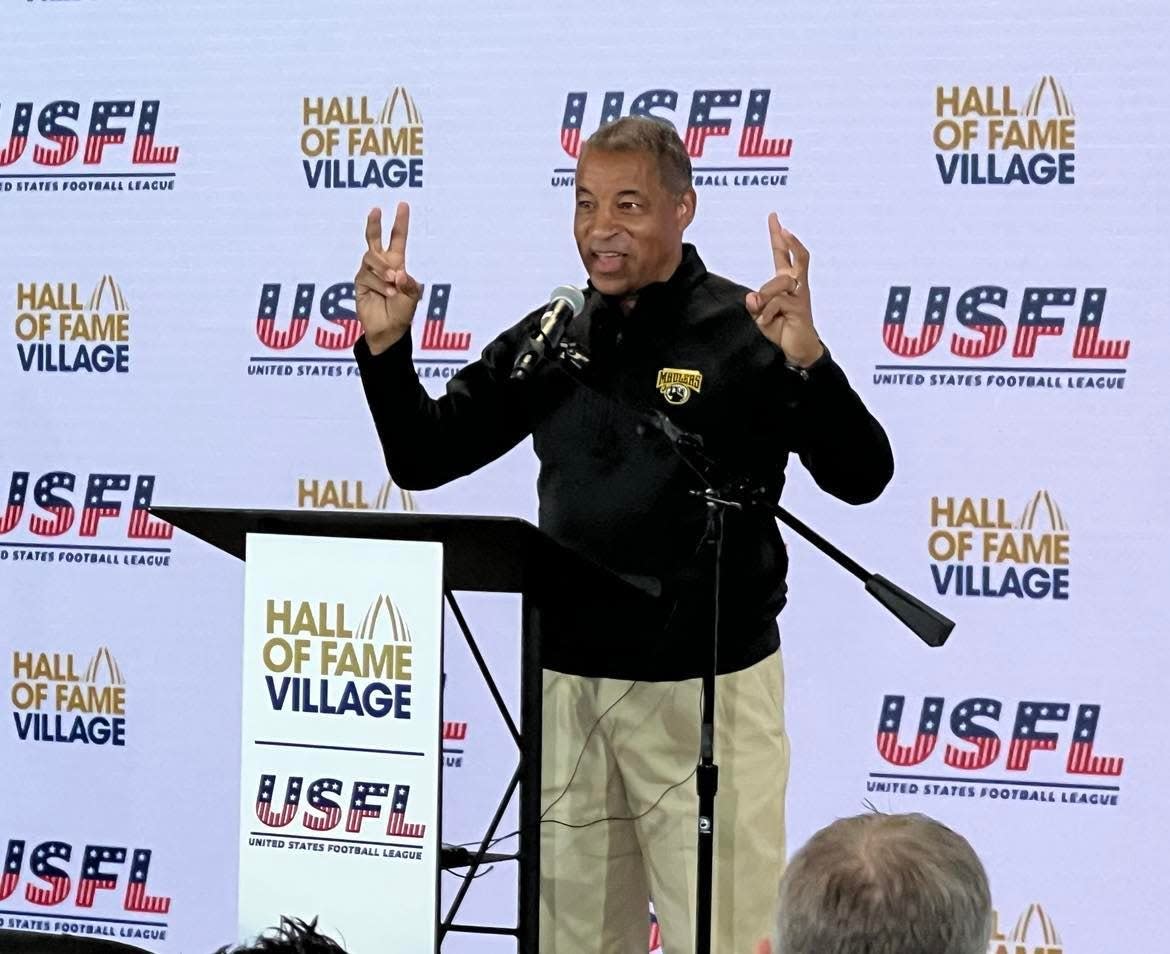 Ray Horton, head coach of the Pittsburgh Maulers of the USFL, speaks during a news conference Wednesday at the Hall of Fame Village in Canton. The football league announcing that the Pittsburgh franchise will play home games at Tom Benson Hall of Fame Stadium in Canton this season.