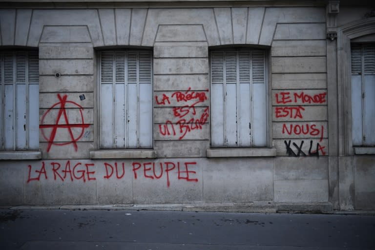 Paris city hall said the physical damage from Saturday's demonstrations was far worse than the previous week