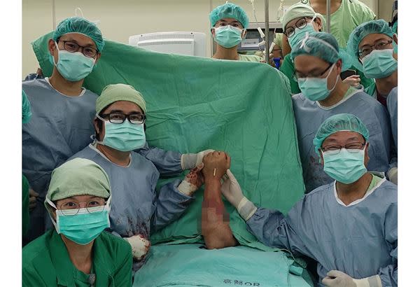 高醫再度完成手臂移植手術！是東亞地區換臂最多的醫院。（圖片提供／高雄醫學大學附設中和紀念醫院）