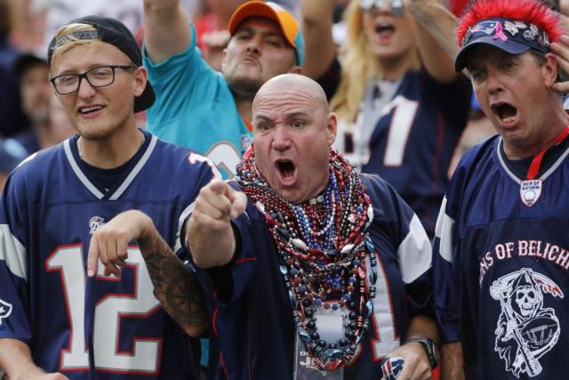 NFL Shop TV Spot, 'Patriots and Steelers Fans' 