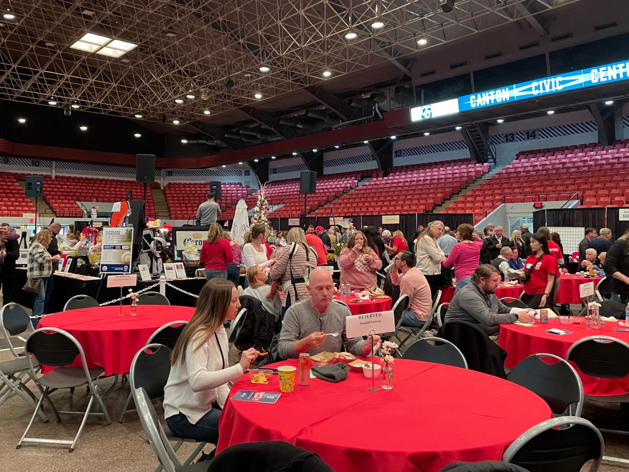 The 31st annual Tri-County Restaurant Association Celebrity Cuisine, presented by Atlantic Food Distributors and benefiting the Akron-Canton Regional Foodbank, attracted a sold-out crowd of about 1,100 people Tuesday to the Canton Memorial Civic Center.