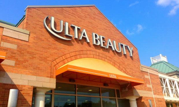 Ulta Beauty (ULTA) is performing well on the back of its loyalty program, solid omni-channel capabilities, and strong retail business and salon operations.