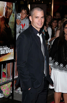 Timothy Olyphant at the New York premiere of 20th Century Fox's Live Free or Die Hard