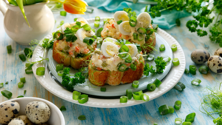 small sandwiches with quail eggs