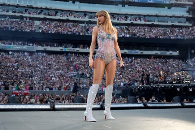 Ticketmaster halts Taylor Swift ticket sales in France in another headache  for fans, DC News Now