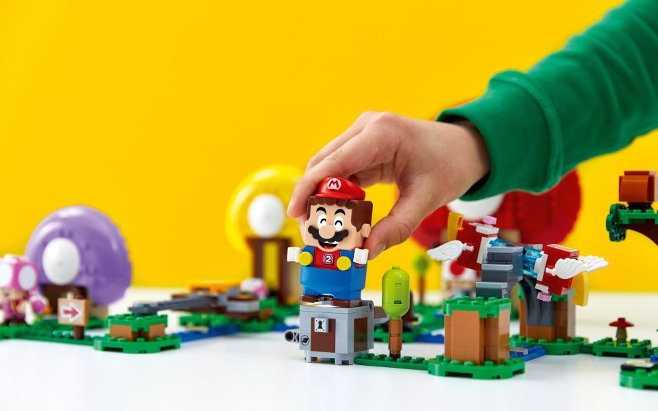 Lego Super Mario