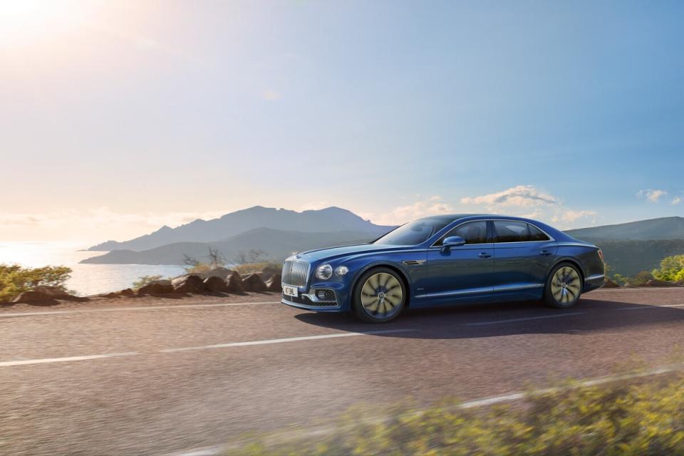 AzureRange-10-FlyingSpur.jpg