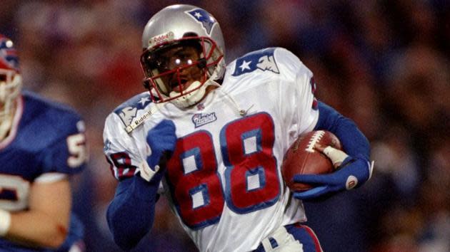 Former Patriots, Cowboys WR Terry Glenn dies in car crash, report says