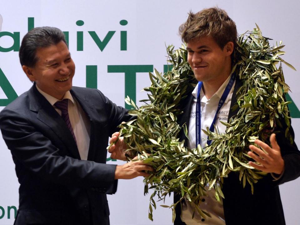 With Norwegian prodigy Magnus Carlsen in 2013 (Getty)