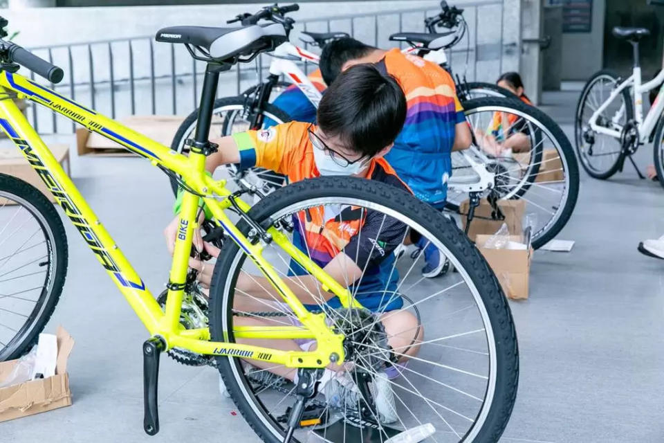 自己的單車自己組。官方提供