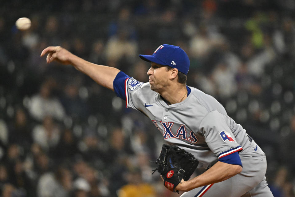 SEATTLE, WASHINGTON - SEPTEMBER 13: Jacob deGrom #48 van de Texas Rangers gooit een worp tijdens de eerste inning tegen de Seattle Mariners in T-Mobile Park op 13 september 2024 in Seattle, Washington. (Foto door Alike Jenner/Getty Images)