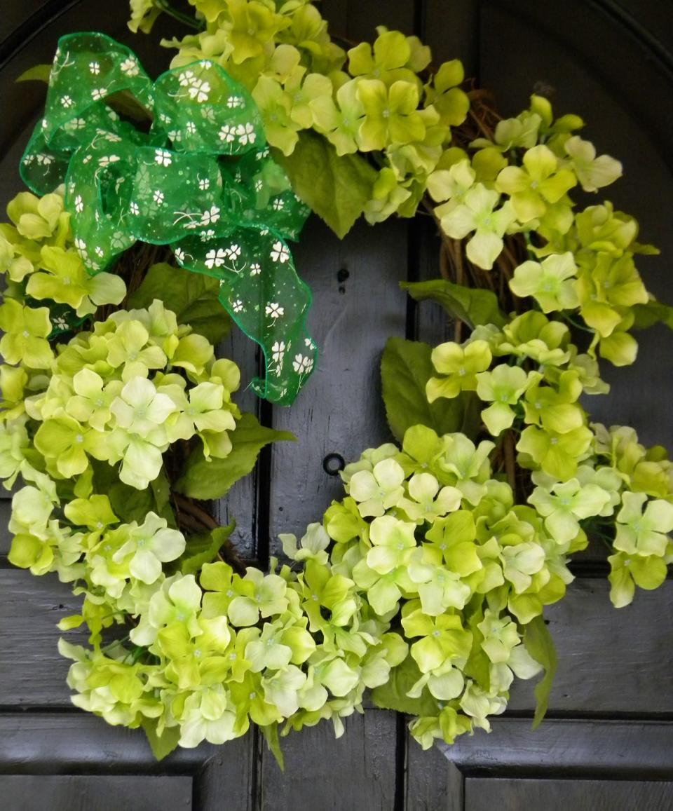 2) Hydrangea Wreath