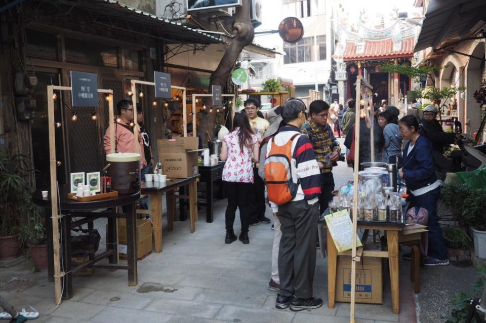 第三屆台南中藥藝術生活節將登場，舉辦市集、走讀、手作和聚香宴，重現府城漢藥風雲。圖為去年照。（記者林雪娟攝）