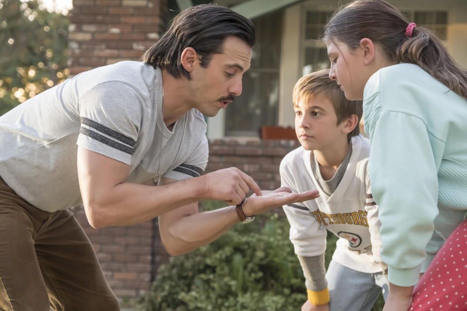 <p>Milo Ventimiglia as Jack, Parker Bates as Kevin, and Mackenzie Hancsicsak as Kate in NBC’s <i>This Is Us</i>.<br> (Photo: Ron Batzdorff/NBC) </p>