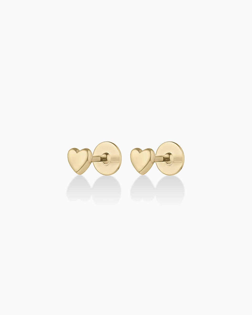 <p><a href="https://go.redirectingat.com?id=74968X1596630&url=https%3A%2F%2Fwww.gorjana.com%2Fproducts%2F14k-gold-heart-flat-back-stud-1%3Fvariant%3D43268191092867&sref=https%3A%2F%2Fwww.countryliving.com%2Fshopping%2Fgifts%2Fg46772613%2Fbest-push-presents%2F" rel="nofollow noopener" target="_blank" data-ylk="slk:Shop Now;elm:context_link;itc:0;sec:content-canvas" class="link ">Shop Now</a></p><p>14k Gold Heart Flat Back Studs</p><p>gorjana.com</p><p>$230.00</p><span class="copyright">Gorjana</span>