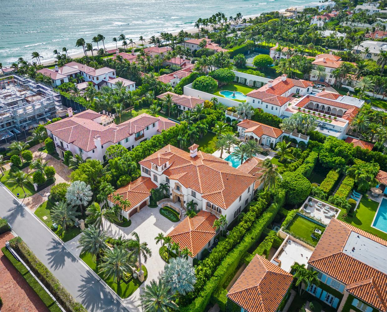 A Palm Beach estate at 120 Clarendon Ave., center foreground, entered the multiple listing service in November at $36.5 million, listed by the Corcoran Group. The house helped boost the number of single-family houses and townhomes on the island to about 78, the highest in the past three years.