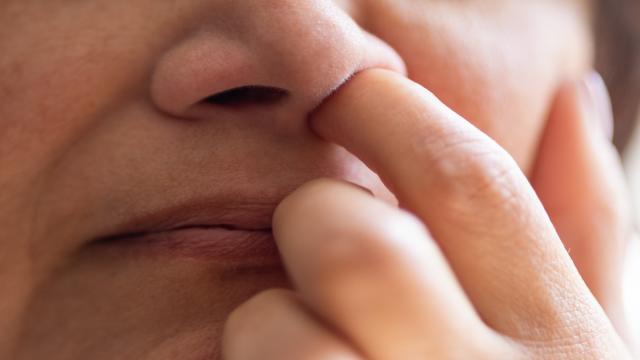 Can picking your nose raise the risk of catching COVID-19? The answer may  (not) shock you
