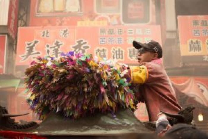 北港媽祖神轎頂的「轎錢」。（圖／北港迎媽祖，吳政賢攝）