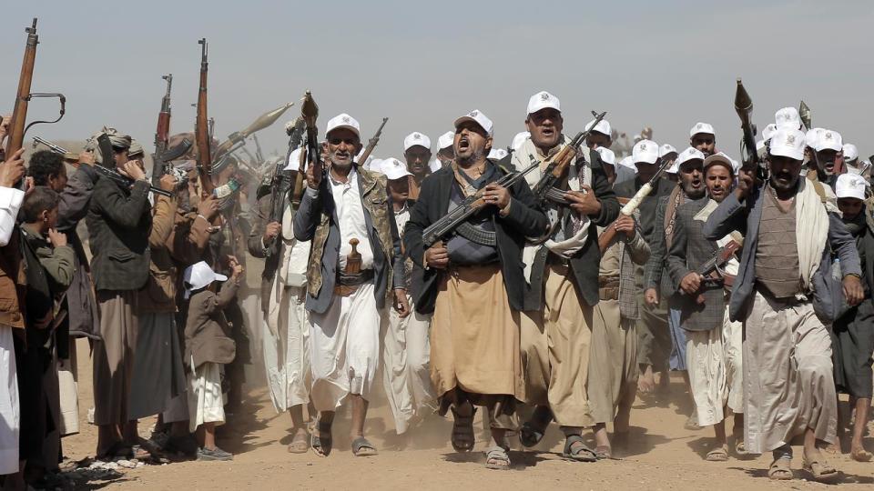 Houthi fighters