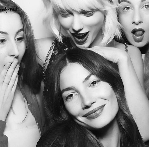 Alana Haim, Taylor Swift, Este Haim, and Lily Aldridge get silly for pic