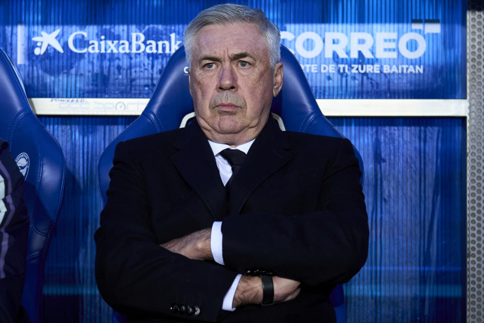 VITORIA-GASTEIZ, SPAIN - DECEMBER 21: Carlo Ancelotti head Coach of Real Madrid CF looks on prior the game the LaLiga EA Sports match between Deportivo Alaves and Real Madrid CF at Estadio de Mendizorroza on December 21, 2023 in Vitoria-Gasteiz, Spain. (Photo by Diego Souto/Getty Images)