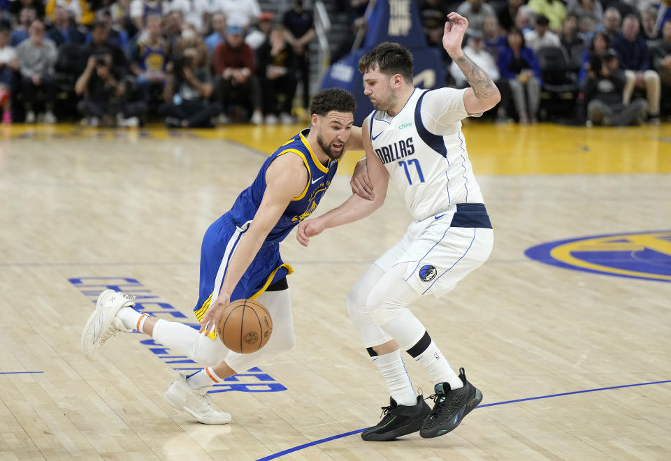 在轉戰達拉斯獨行俠後，Klay Thompson可以用較小的球權責任，打出亮眼的數據表現。(Photo by Thearon W. Henderson/Getty Images)