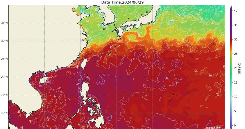 粉專預測「要等到7月中旬，大氣環流的配置才有改變的跡象」，也就是天氣還會繼續熱下去。（圖／台灣颱風論壇｜天氣特急）