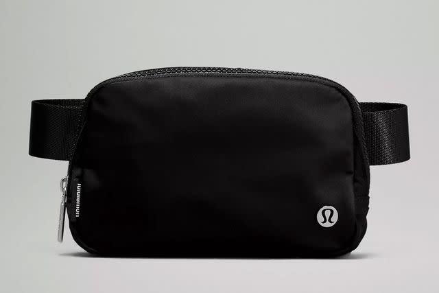 <p>Lululemon</p>