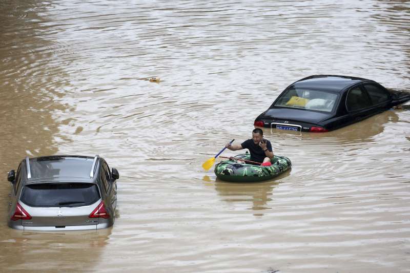 中國洪災：長江部分水域的水位創下半世紀以來次高紀錄。（AP）