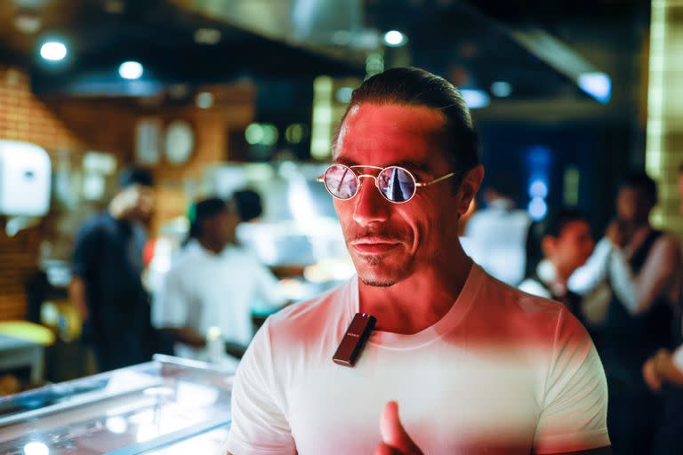 El Chef Salt Bae en su restaurante del Sheraton de Bay West,  Doha, Qatar