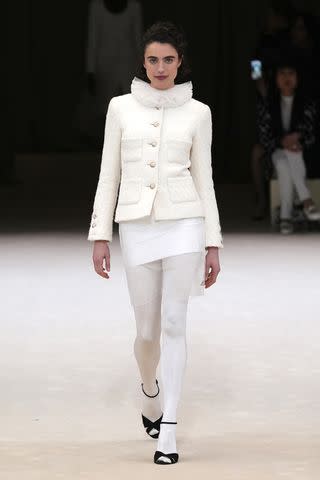 Margaret Qualley Brings Chanel's 'Haute Couture Tale' Short Film to Life on  the Runway in Classic All-White Look - Yahoo Sports