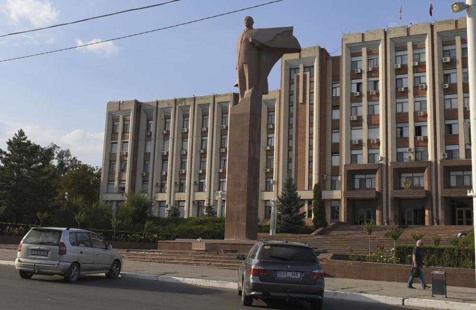 A monument to Vladimir Lenin in Tiraspol’s main square.