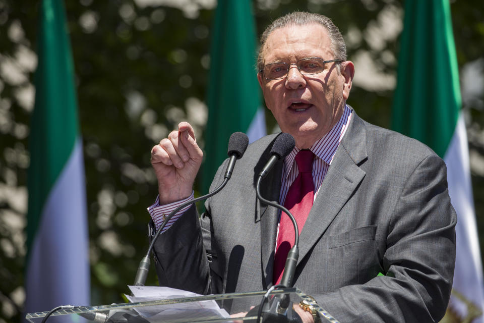 Former Vice Chief of Staff of the U.S. Army Gen. Jack Keane, speaks to activists gathered at the State Department before a march to the White House to call for regime change in Iran, Friday, June 21, 2019, in Washington. (AP Photo/Alex Brandon)