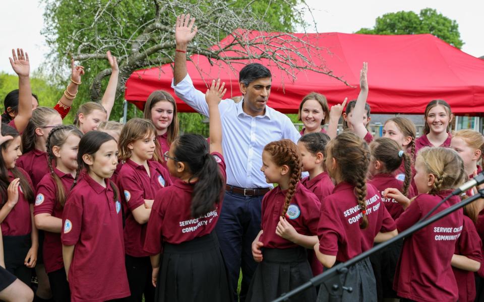 Rishi Sunak visits a children's group in his Richmond constituency - CCHQ