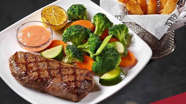 sirloin steak with vegetables