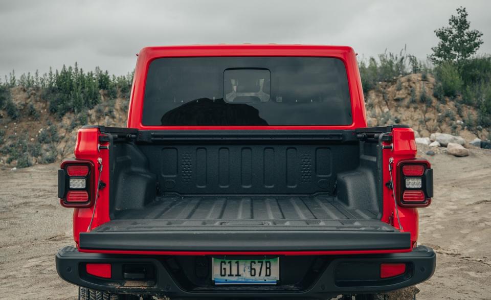 Photos of the 2020 Jeep Gladiator and 2019 Toyota 4Runner