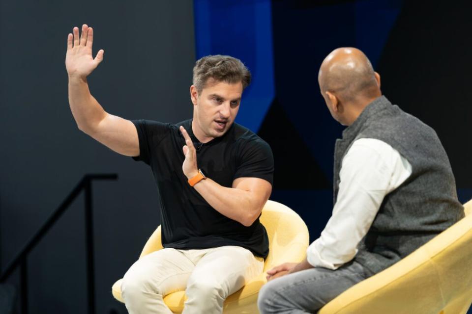 Airbnb CEO Brian Chesky speaking with Skift CEO Rafat Ali At Skift Global Forum in September 2022. Source: Skift Skift