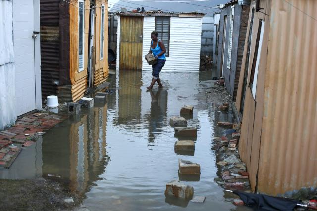 Sudáfrica declara el estado de desastre por lluvias con al menos tres  muertos