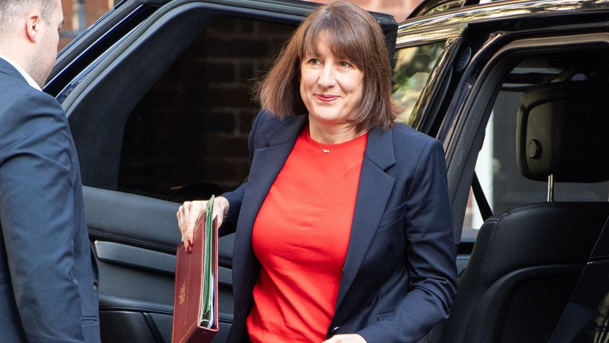 London, England, UK. 19th July, 2024. Chancellor of the Exchequer RACHEL REEVES arrives at Downing Street for a Cabinet meeting with Ukrainian President Volodymyr Zelensky. (Credit Image: © Thomas Krych/ZUMA Press Wire) EDITORIAL USAGE ONLY! Not for Commercial USAGE!