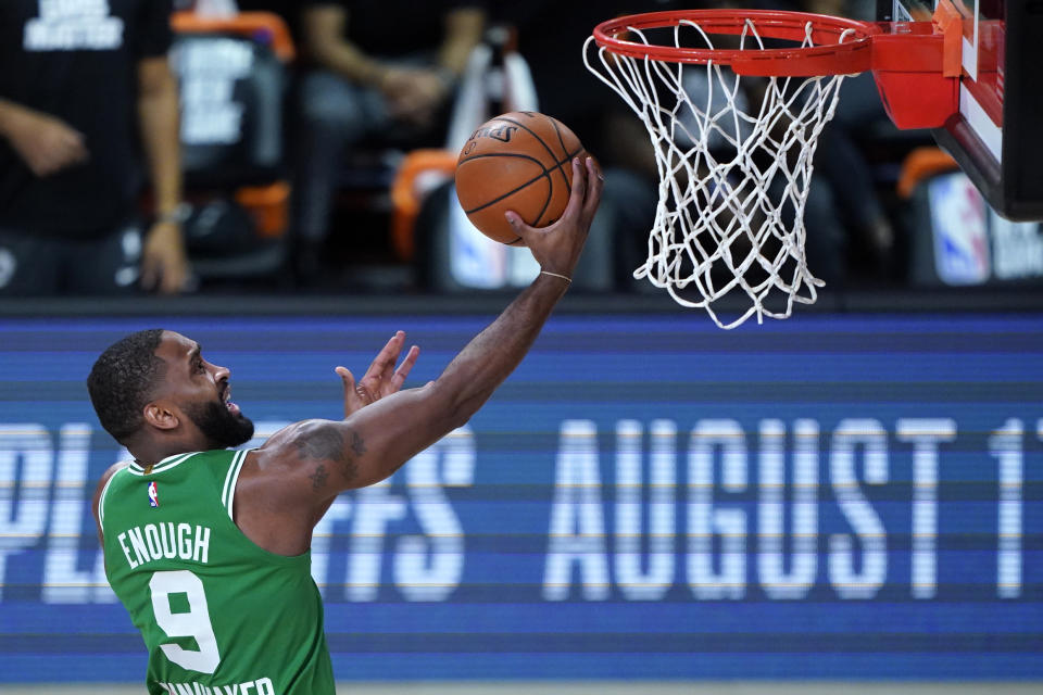 Aug 7, 2020; Lake Buena Vista, Florida, USA; Boston Celtics’ Brad Wanamaker goes up for a layup against the <a class="link " href="https://sports.yahoo.com/nba/teams/toronto/" data-i13n="sec:content-canvas;subsec:anchor_text;elm:context_link" data-ylk="slk:Toronto Raptors;sec:content-canvas;subsec:anchor_text;elm:context_link;itc:0">Toronto Raptors</a> during the second half of an NBA basketball game at The Arena. Mandatory Credit: Ashley Landis/Pool Photo-USA TODAY Sports