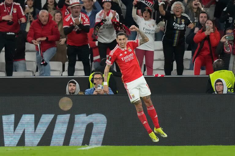 El salto del Fideo: en Benfica lo aman, por lo tanto, seguirá un tiempo más en Portugal