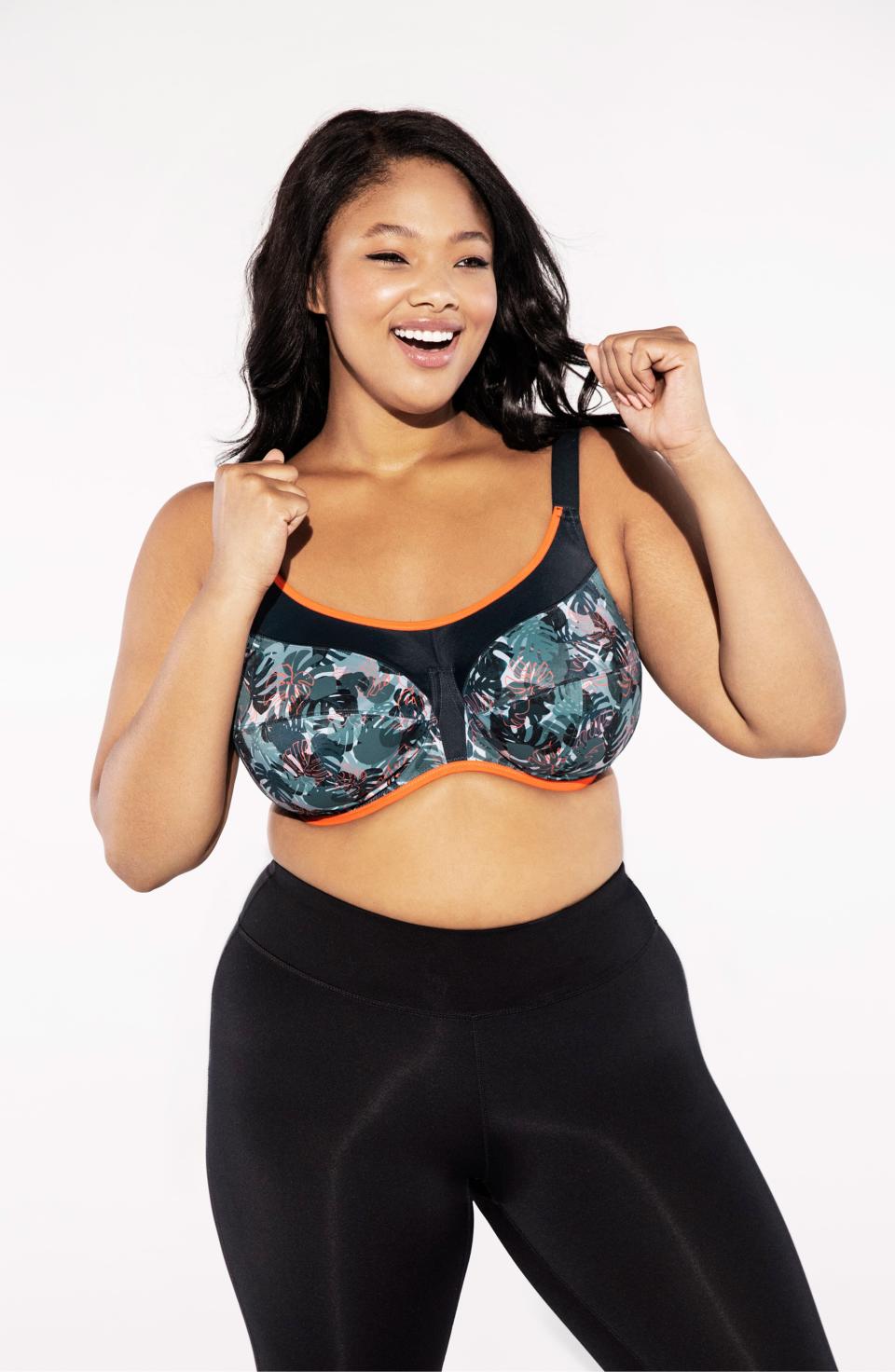This bra comes in sizes 32G to 44G. <a href="https://fave.co/2RRi8i6" target="_blank" rel="noopener noreferrer">Get it for $68 at Nordstrom</a>.
