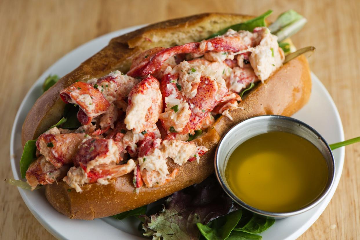 Lobster roll